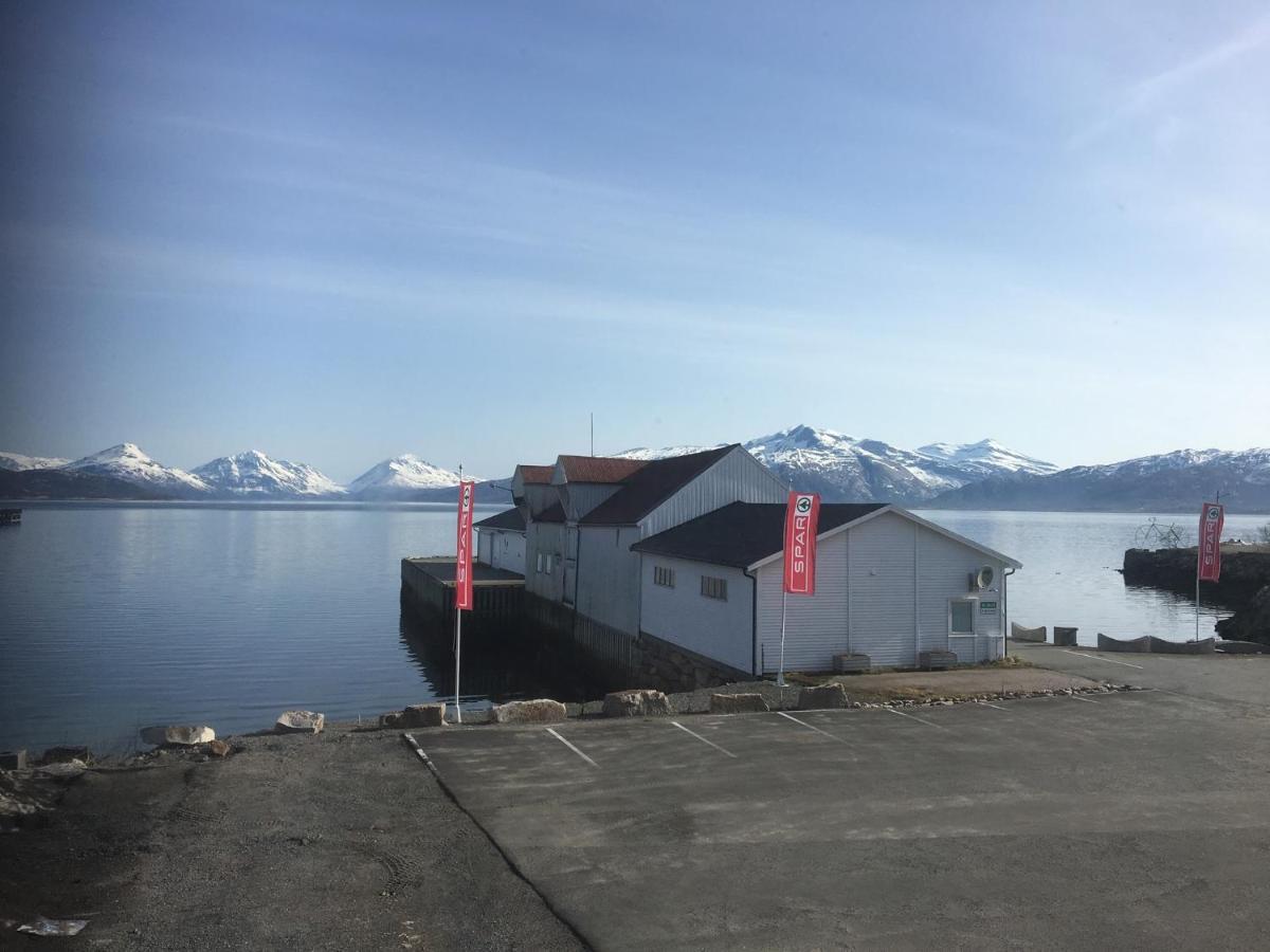 The Old Harbour Store Lodingen Esterno foto