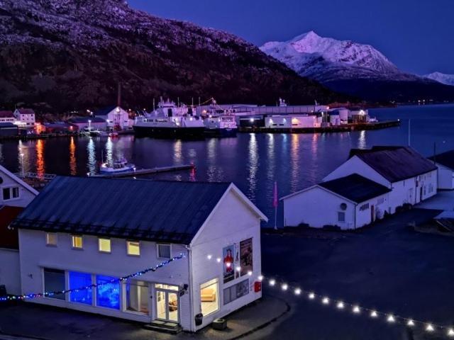 The Old Harbour Store Lodingen Esterno foto